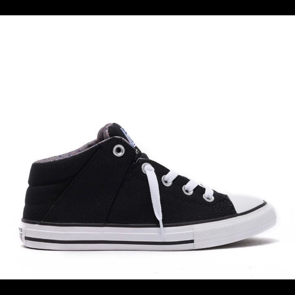 Converse - Picture 3 of 6